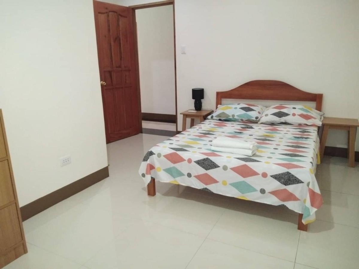 Junie Pension House Moalboal Kültér fotó