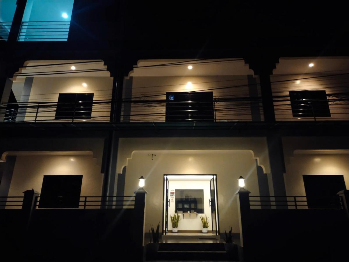 Junie Pension House Moalboal Kültér fotó