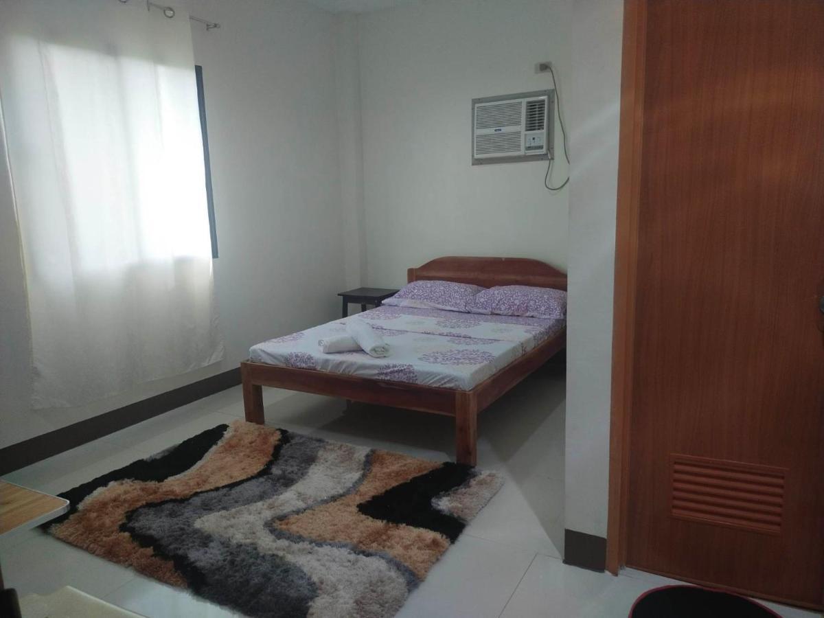 Junie Pension House Moalboal Kültér fotó